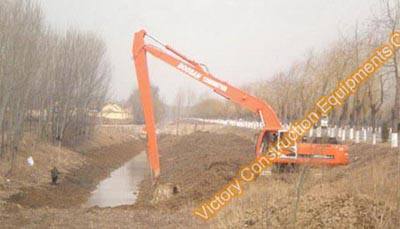 river dredging excavator